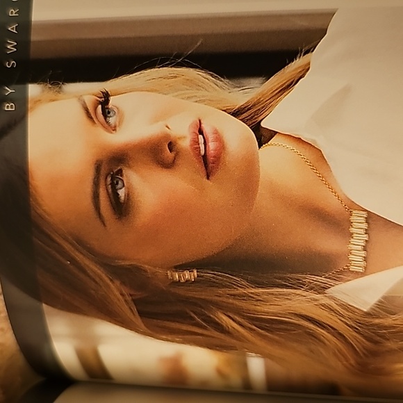 Touchstone Crystal Golden Baguette Bar Necklace - Picture 2 of 3